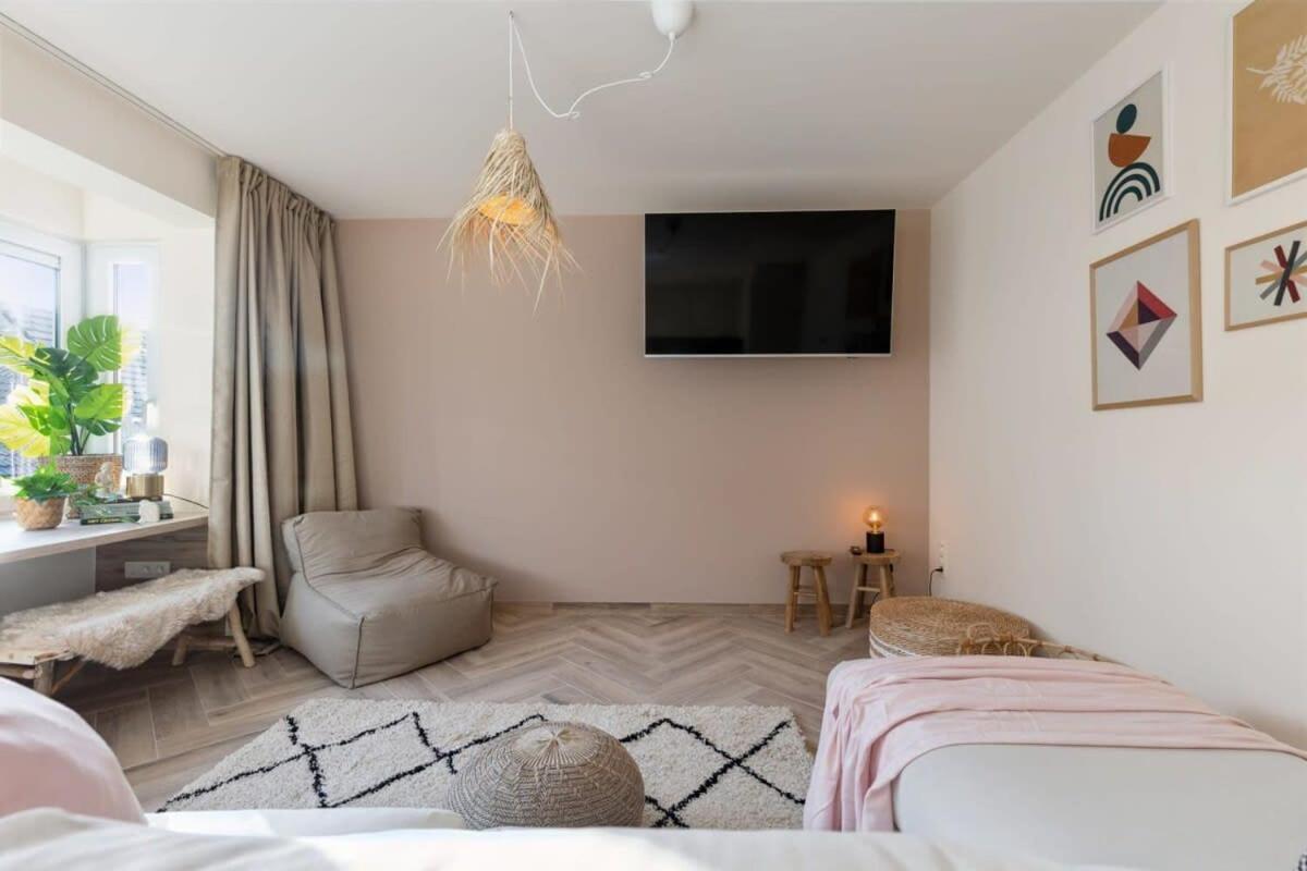 Alejandro - Lovely 2 Bedroom Apartment In Ostend Oostende Exterior foto